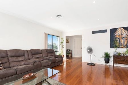 Unit 1/421 Middleborough Road, Box Hill. - Photo 5