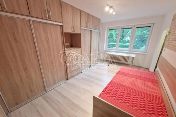 Pronájem bytu 1+kk, 21 m - Photo 1
