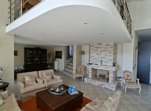 Διαμέρισμα για ενοικίαση - Καλύβια Θορικού, - Φωτογραφία 1