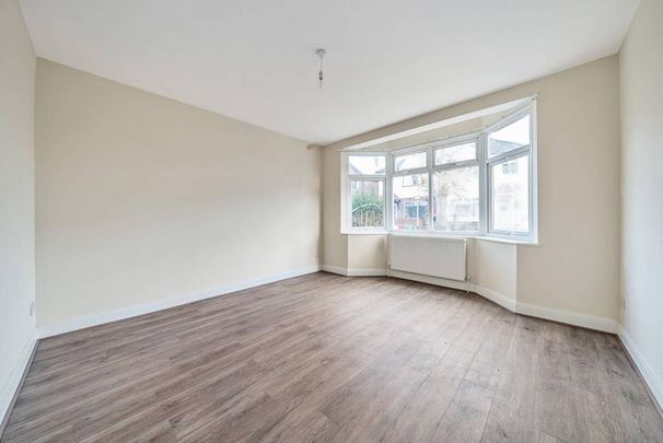 3 bedroom terraced house to rent - Photo 1