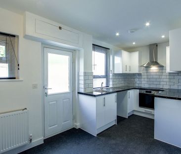 2 Bedroom - Photo 6