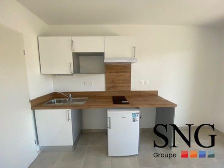 T2 AVEC BALCON ET PARKING - Photo 4