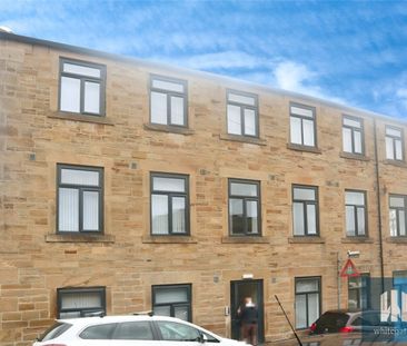 Bradford Road, Batley, WF17 - Photo 1