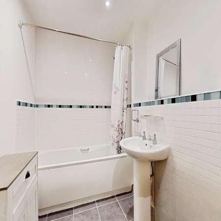 Pantbach Road, Rhiwbina, Cardiff, CF14 - Photo 1