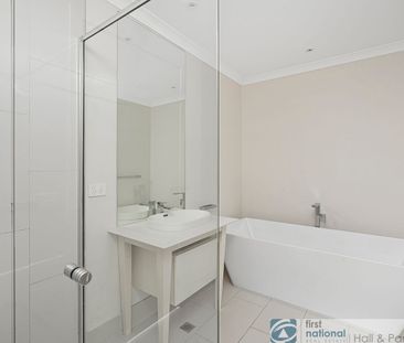 Luxury Townhouse-Prized Location - Photo 1