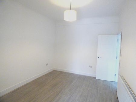 Liverpool Road - Photo 2