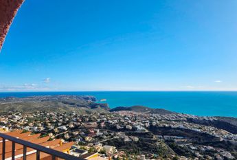 APARTMENT FOR RENT with 2 bedrooms and panoramic sea views