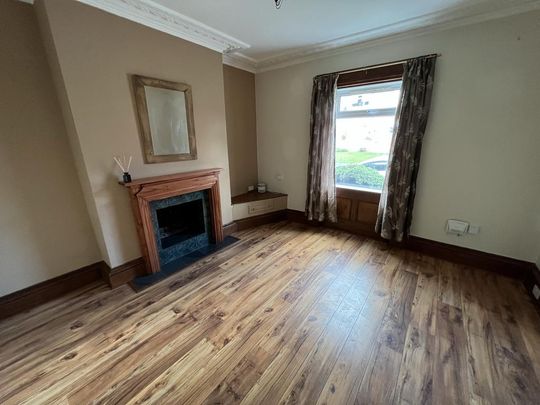 2 bedroom end of terrace house to rent - Photo 1