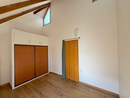 A home with amazing close ocean view - Photo 4