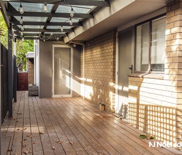 10 Kalonga Road, BALWYN NORTH - Photo 2