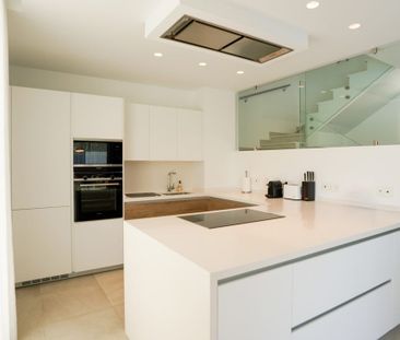 El Paraiso, Estepona East, Estepona, Andalusia 29680 - Photo 1