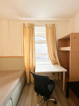 Room in a Shared Flat, Bradley House, E3 - Photo 1