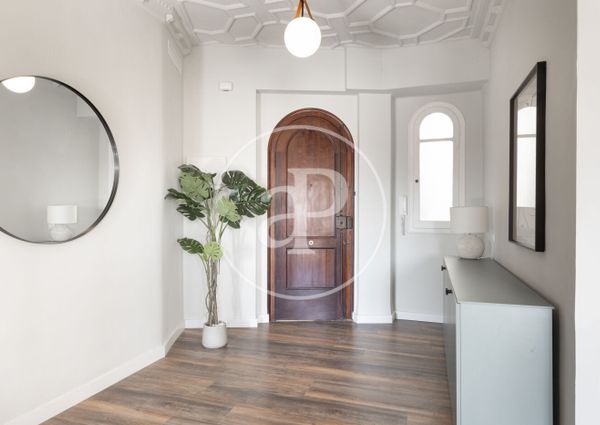 Penthouse for rent with Terrace in San Francesc (Valencia)