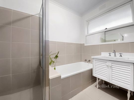 1/3 Sherbourne Road, Briar Hill - Photo 1