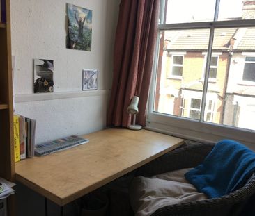 2 Bed Terraced House, Gorleston Road, N15 - Photo 6