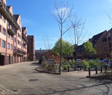 Van Gogh Court, London, , E14 - Photo 5