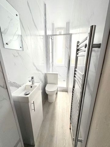 2 Bed Flat, Meadowbank Terrace, EH8 - Photo 5