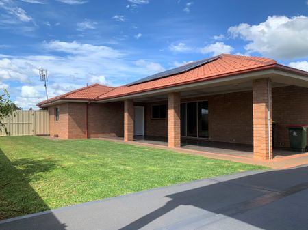 Easy Family Living in the Heart of Convenience - Photo 2