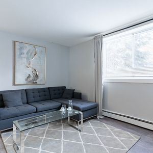 Saint Laurent 3 Bedroom - 1415 - 1800 Rue Crevier, Saint-Laurent - Photo 2