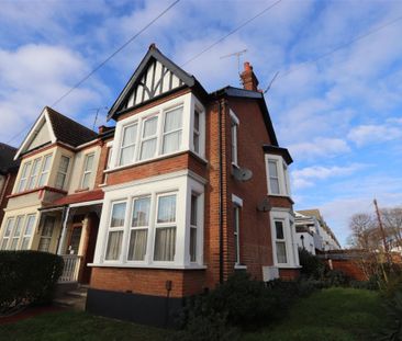 York Road, Southend-On-Sea - Photo 4