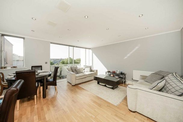 North Bank, St John's Wood, NW8 - Photo 1