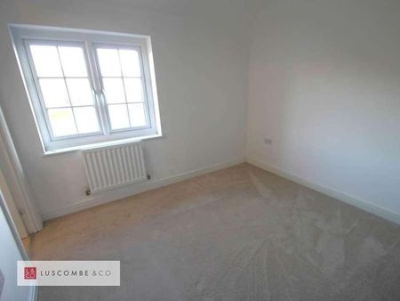 Westward Ho Crescent, Mon Bank, Newport, NP20 - Photo 2