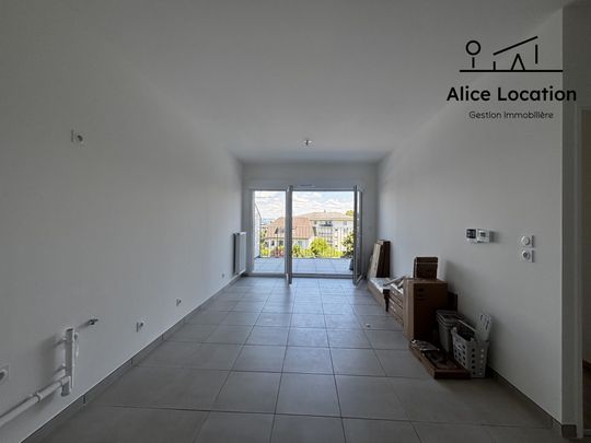 Location Appartement 2 pièces 39m² THONON LES BAINS 74200 - Photo 1