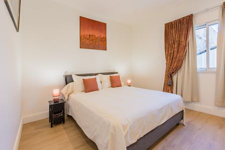 Location Appartement 4 pièces 127m² FRONTIGNAN 34110 - Photo 4