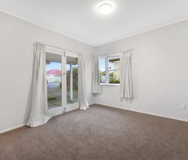 Your New Home in Hillsborough Awaits - Photo 2