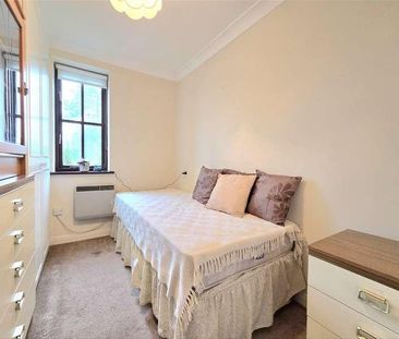 Magpie Hall Lane, Bromley, BR2 - Photo 2