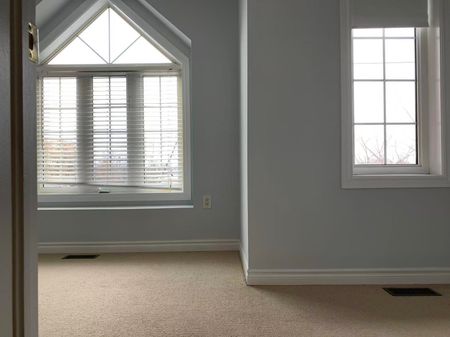 For Lease - 181 Drayton Avenue, Toronto, Ontario - Photo 4