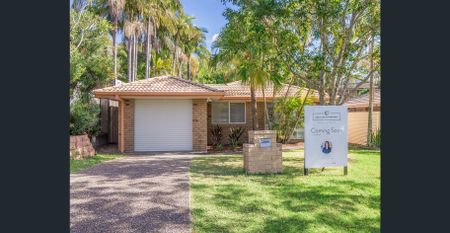 Light-Filled Family Home in a Sought-After Merrimac Location! - Photo 3