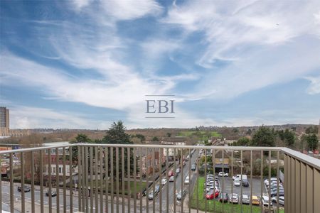 Henshaw Parade, The Hyde, NW9 6GJ - Photo 4