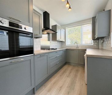 2 bedroom terraced house to rent - Photo 2