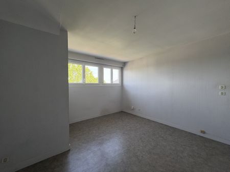 Location Appartement 1 pièce 25m² SAUMUR 49400 - Photo 5