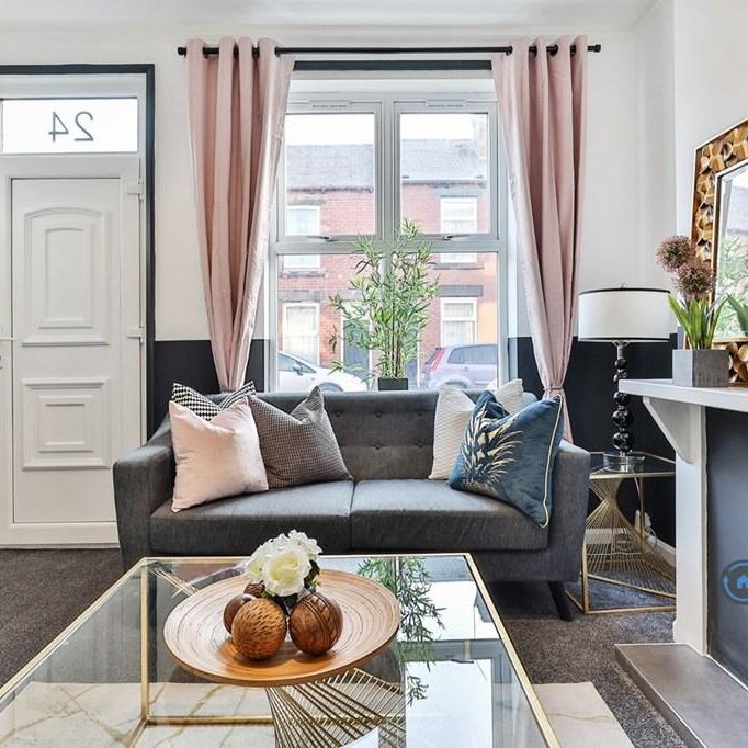 3 bedroom terraced house to rent - Photo 1