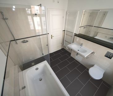 Helle 3 Zimmer-Wohnung im sanierten Altbau mit Fußbodenheizung und ... - Photo 4