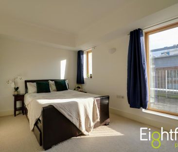 2 bedroom penthouse to rent - Photo 6