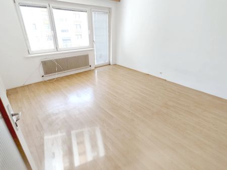 Gut geschnittene Zweizimmer-Wohnung mit Balkon und möglicher Garagenplatz - Zentrale, ruhige Lage - Foto 2
