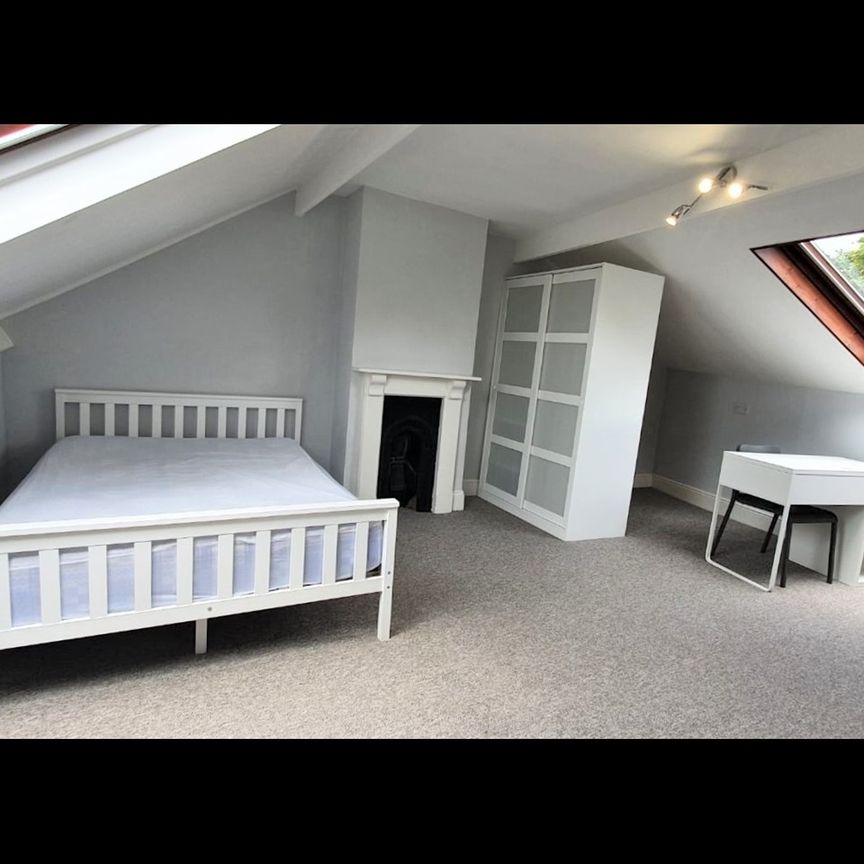 5 Bed Terraced House, Ashley Hill, BS6 - Photo 1