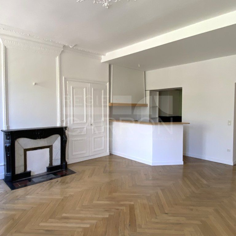 GRAND T2 - ST ETIENNE - Photo 1