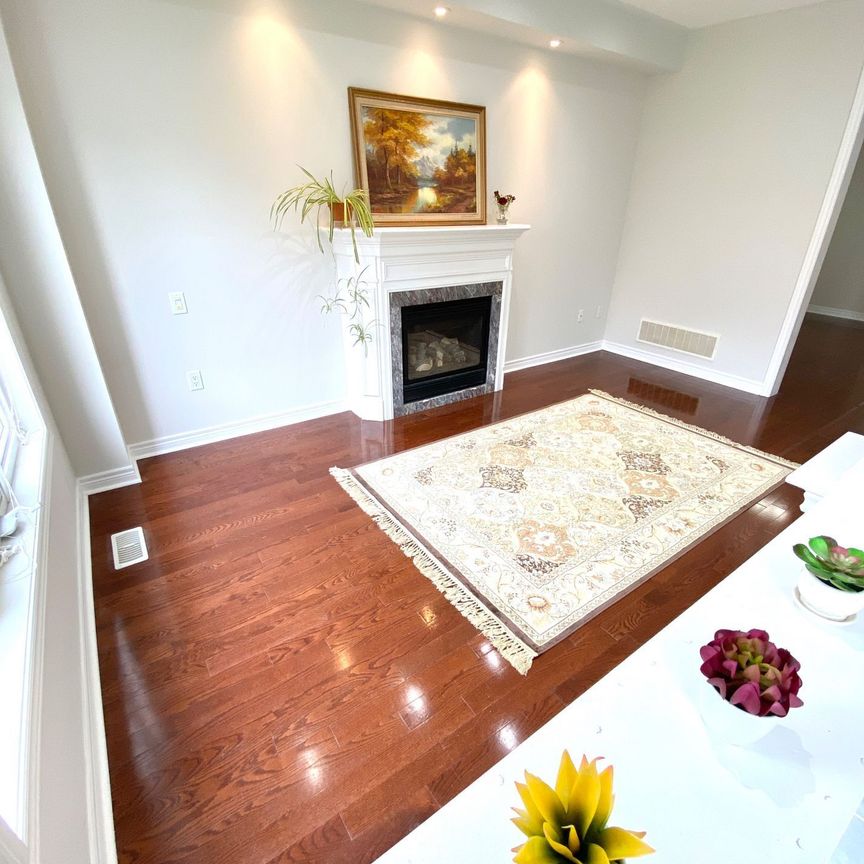 For Lease - 17 Littleriver Court, Vaughan, Ontario - Photo 1