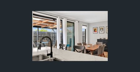 Bright & Cosy Home - Photo 3