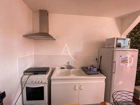 Location Appartement 2 pièces 37m² BAUGE EN ANJOU 49150 - Photo 4