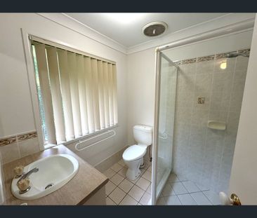 11 Rene Court, Wynnum West, Qld 4178 - Photo 6
