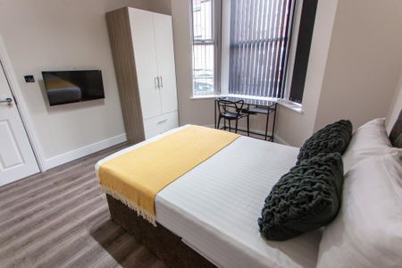 6 bedroom terraced house to rent - Photo 5