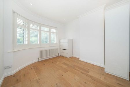 Longford Close, Hampton Hill, TW12 - Photo 3