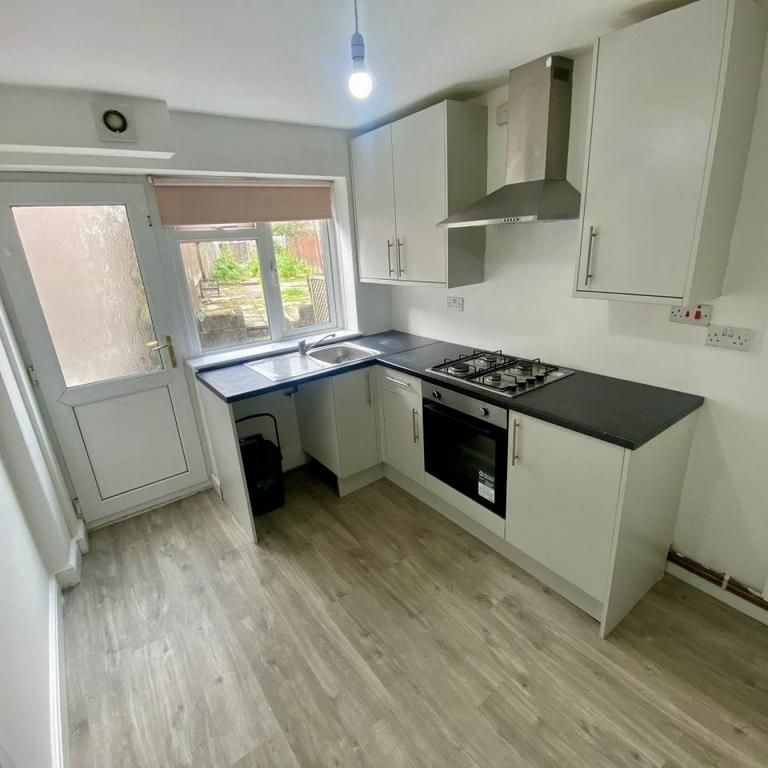 3 bedroom house to rent - Photo 1