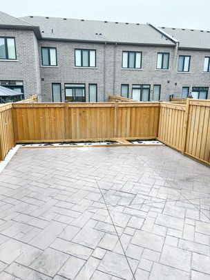 For Lease - 565 Barons Street, Vaughan, Ontario - Photo 1