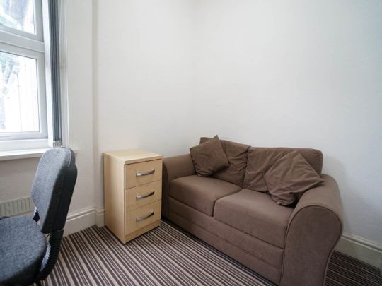 1 Glynne Road - Photo 1